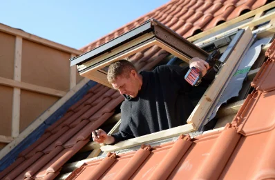 Pose de fenêtres de toit Velux à Faimbe